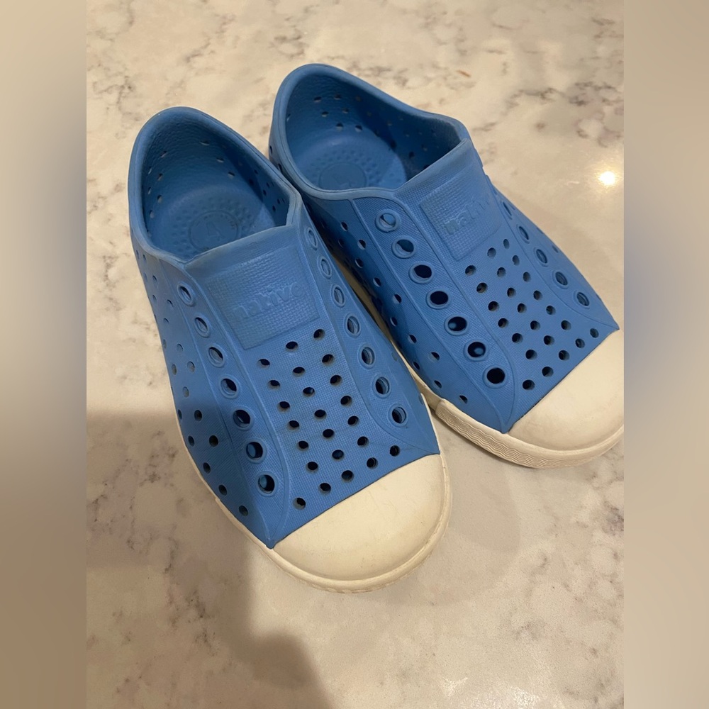 Natives Blue and White Toddler 8C
